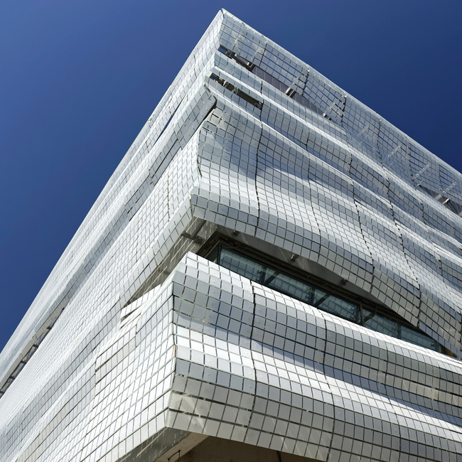 angle facade - Elizabeth de Portzamparc angle facade - Elizabeth de Portzamparc