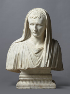 Fragment d'une statue : portrait d'Auguste en pontife
