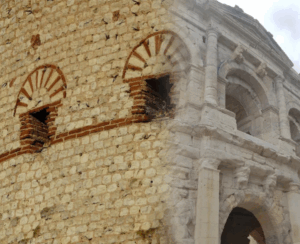 V.BARRIERE_montage-Vesone-arenes V.BARRIERE montage Vesone arenes Nimes