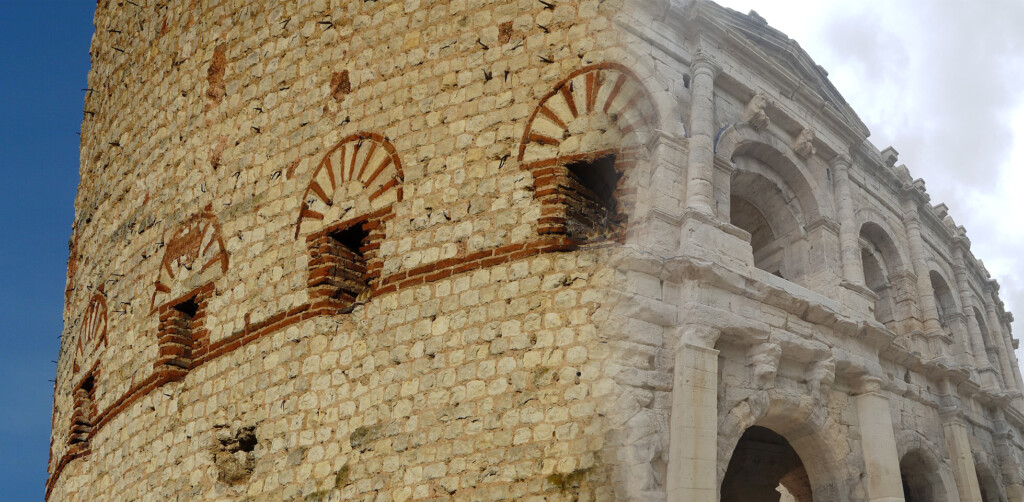 V.BARRIERE montage Vesone arenes Nimes
