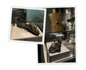 Chaussure de soldat romain - Exposition temporaire - Musée de la Romanité Montage photo chaussure de soldat romain