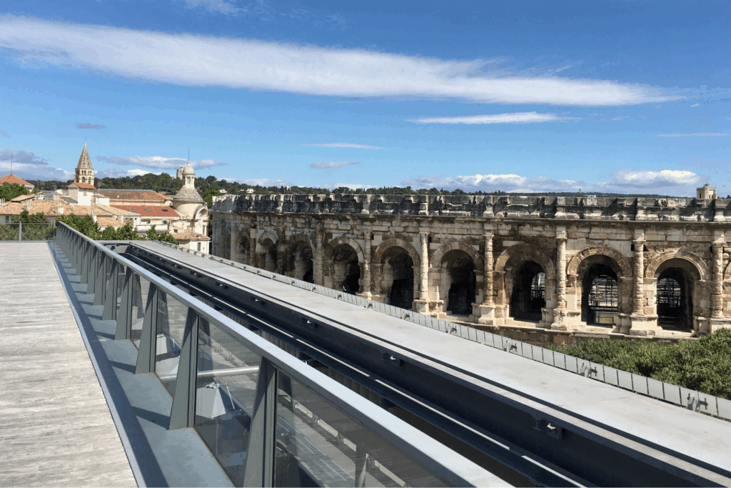 Rooftop du musée vue arènes