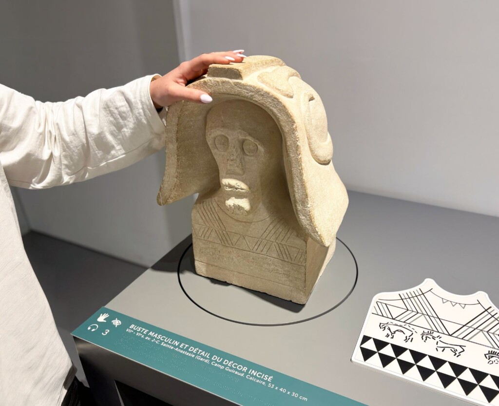 Visite tactile à chacun son histoire